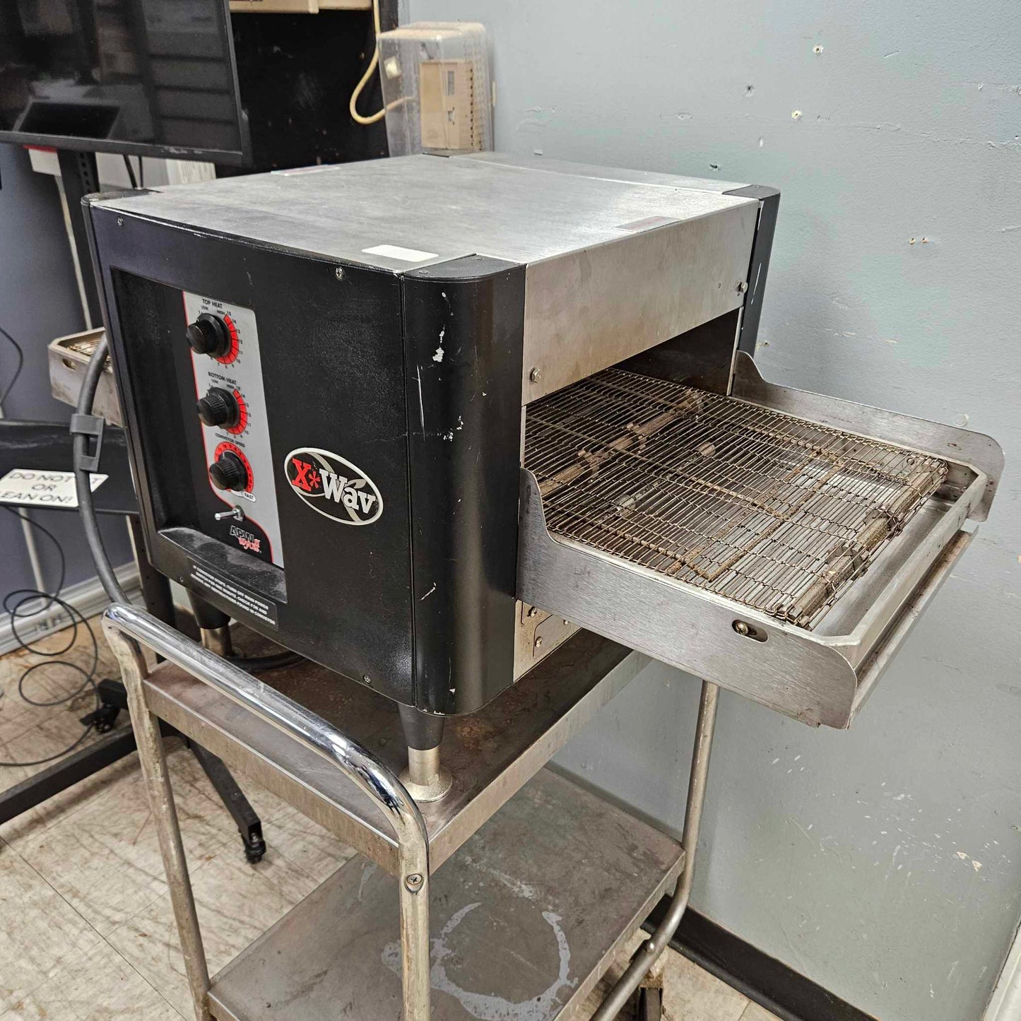 [USED] APW Wyoff XWAV-1417A Conveyor Toaster Oven