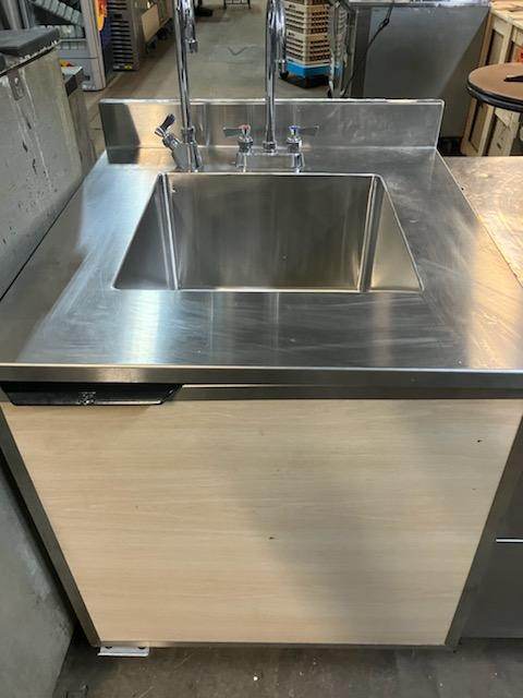 [USED] Custom 30" x 30" Stainless Steel Hand Sink Cabinet