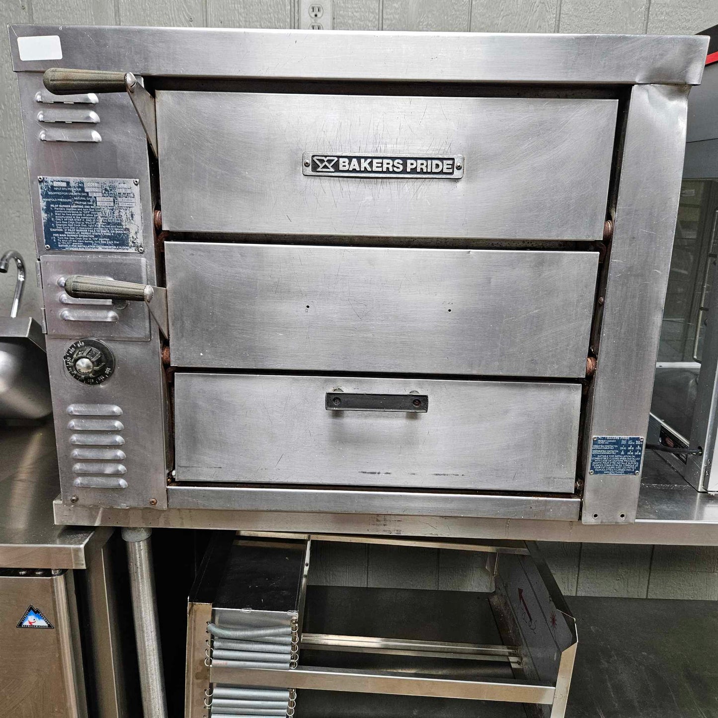 [USED] Bakers Pride GP51 Countertop Double Deck Gas Pizza Ovens