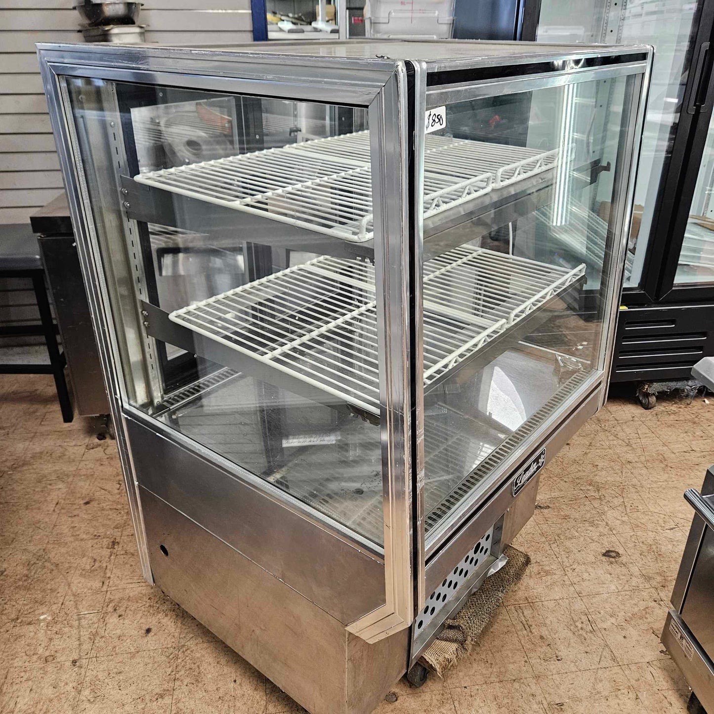 [USED] Leader NCBK36 36" Refrigerated Counter Bakery Case