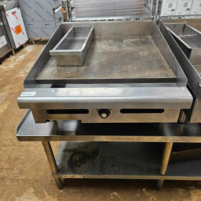 [USED] Imperial IMGA-2428 24" Manual Control Natural Gas Griddle (24" x 24" Cooking Area)