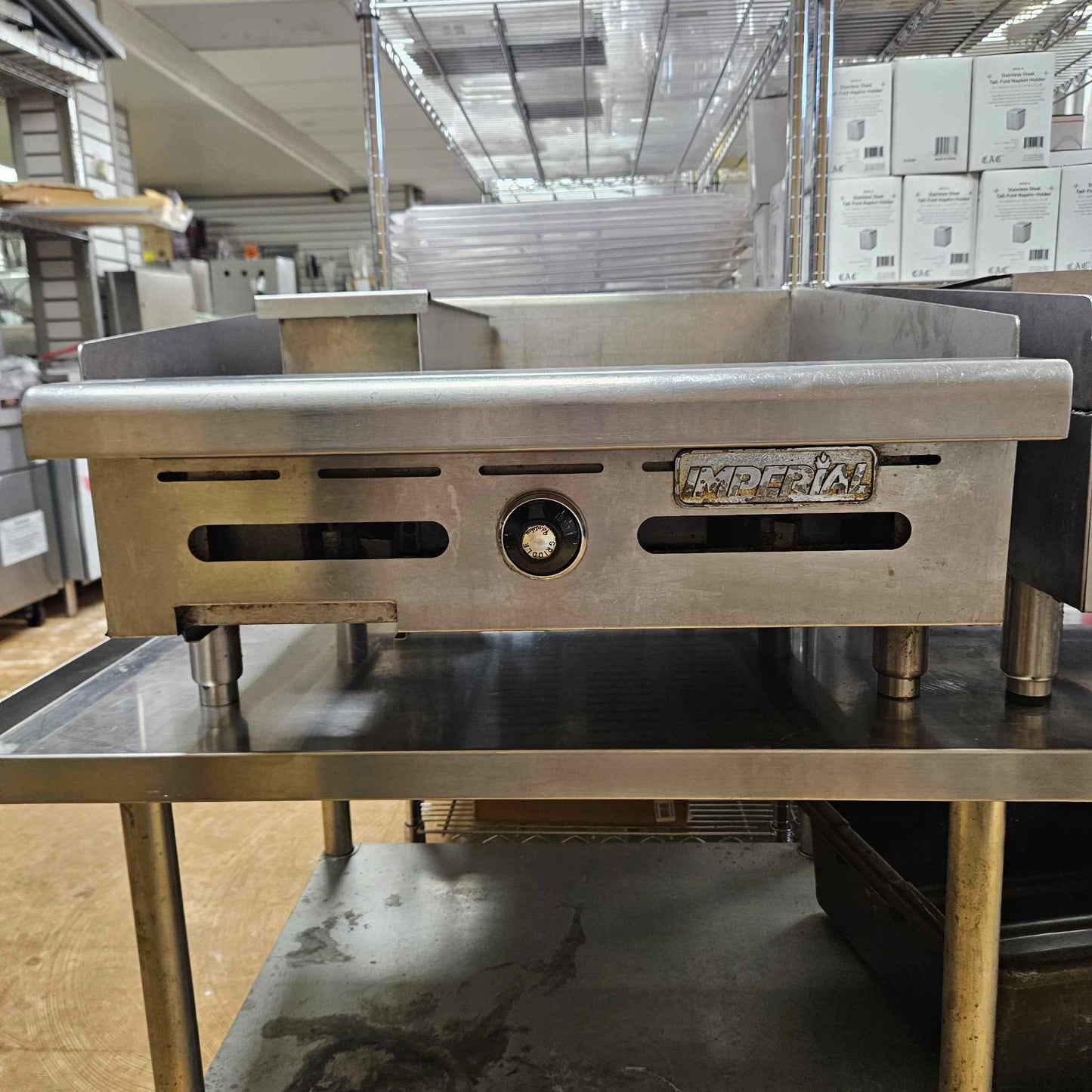 [USED] Imperial IMGA-2428 24" Manual Control Natural Gas Griddle (24" x 24" Cooking Area)