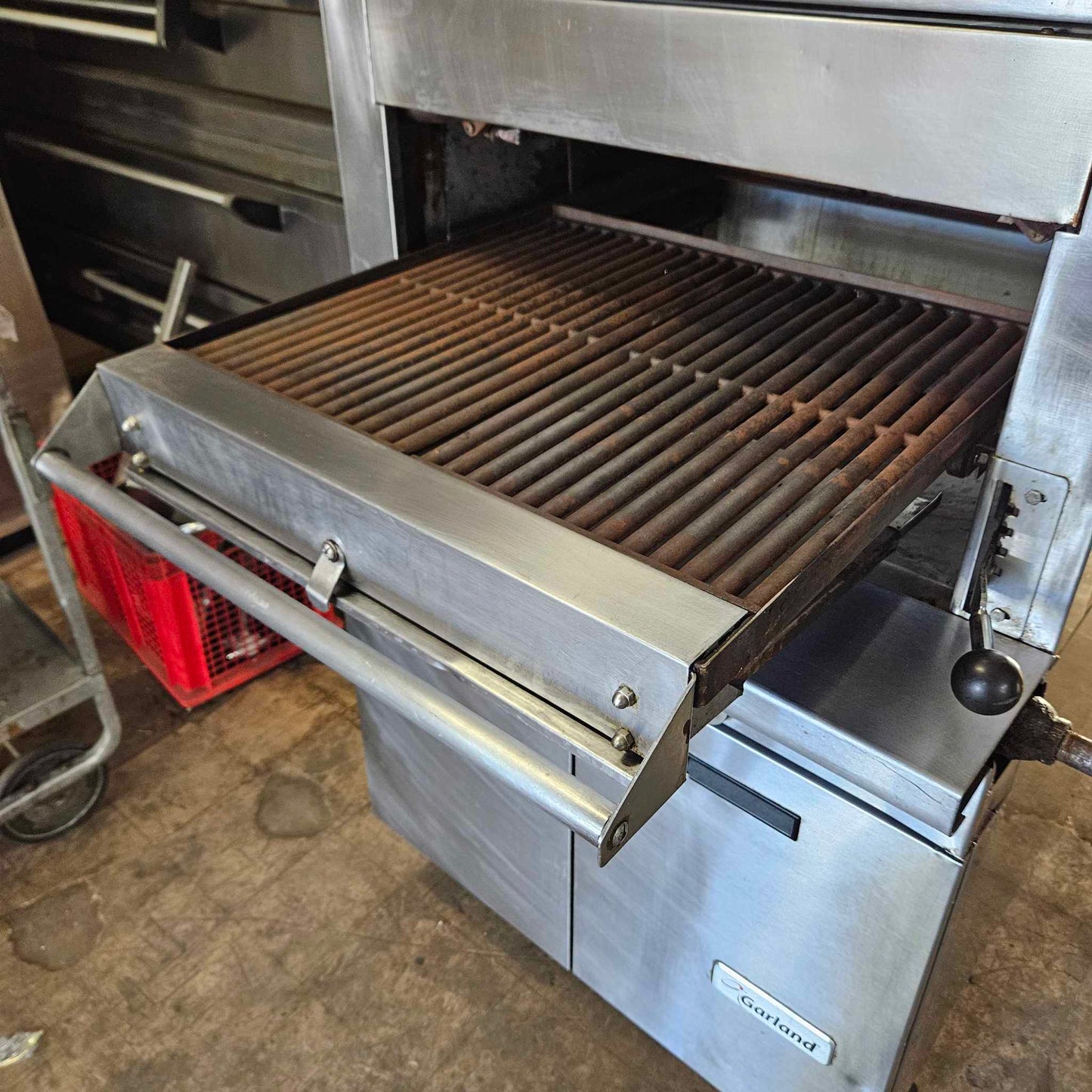 [USED] Garland M60XS Natural Gas Upright Ceramic Broiler w/ Cabinet Base & Finishing Oven