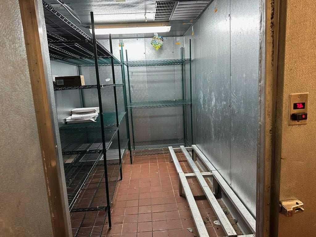 [USED] Norlake (8' W x 14' L x 8' H) Self-Contained Walk-In Box Refrigerator