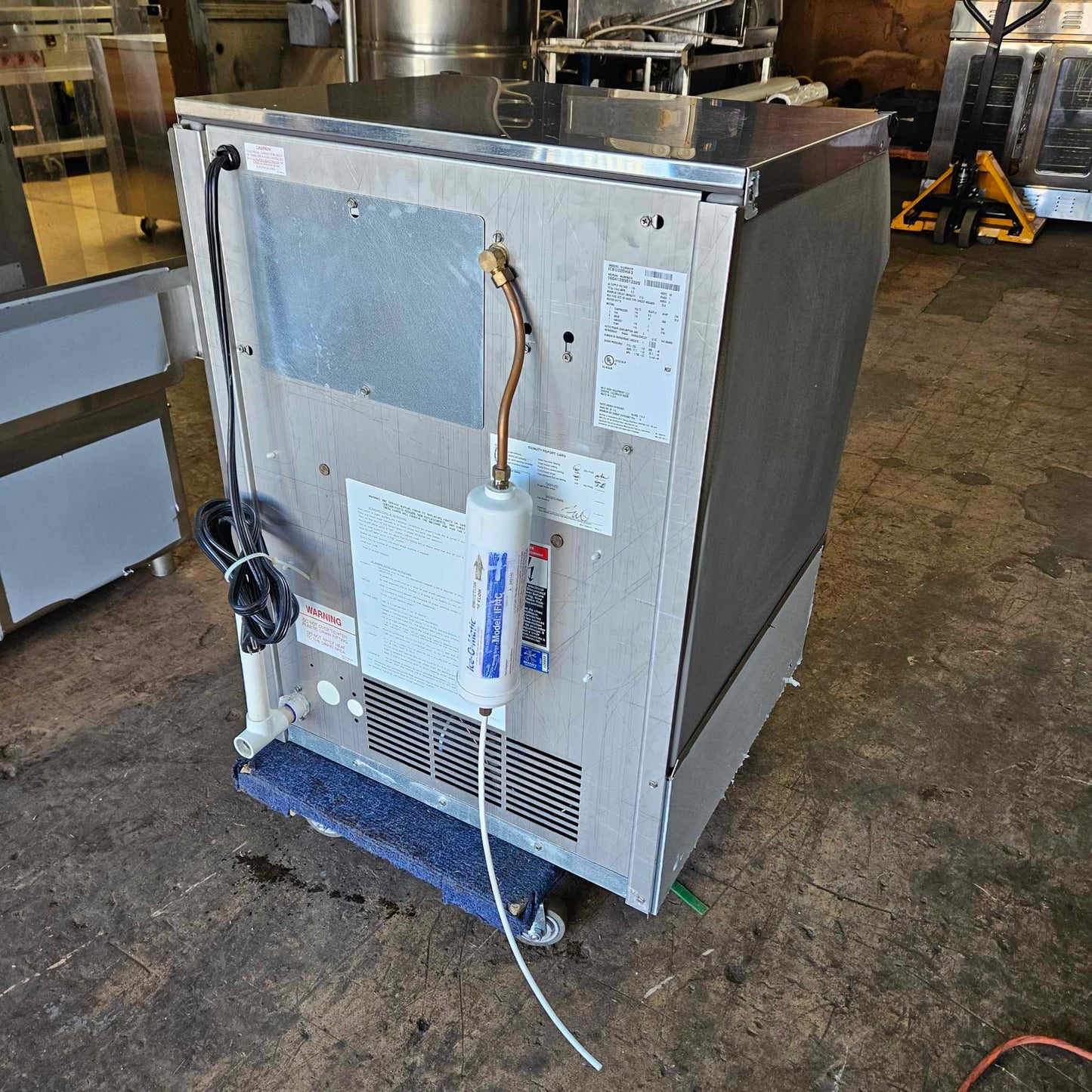 [USED] Ice-O-Matic ICEU220HA 24"W Air Cooled Half Cube Undercounter Ice Machine - 238 lbs/24hr