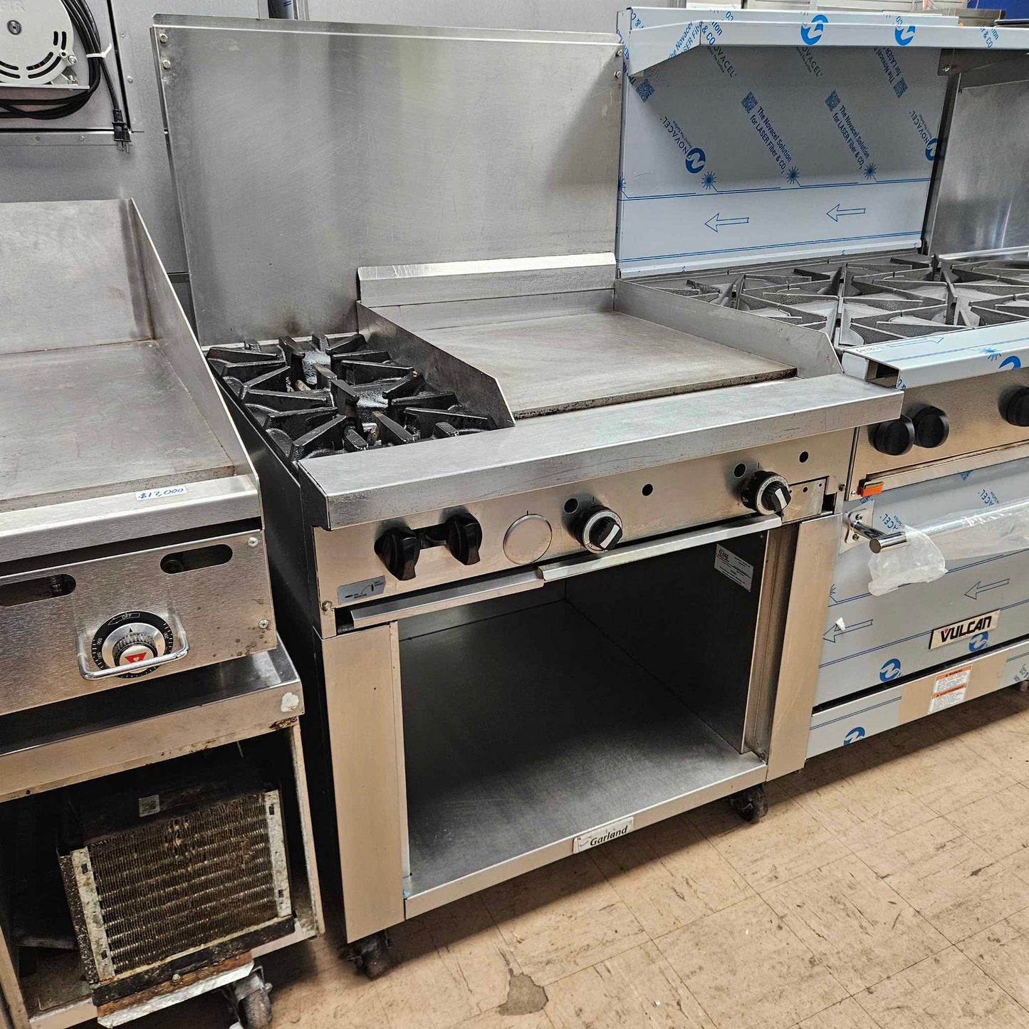 [USED] Garland G36-2G24S 36" Natural Gas Range w/ 24" Griddle & Storage Base