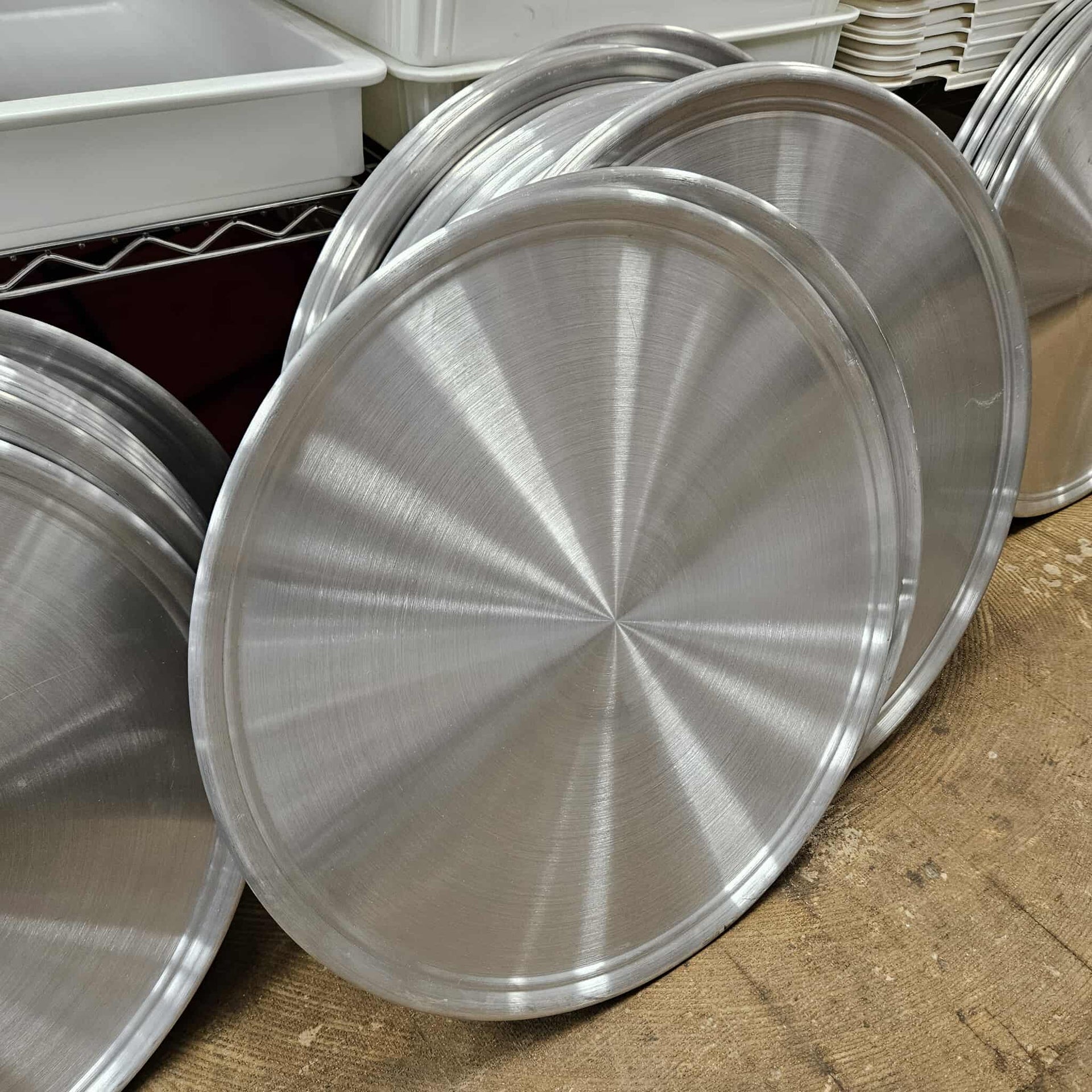 20" Wide Aluminum Pizza Tray