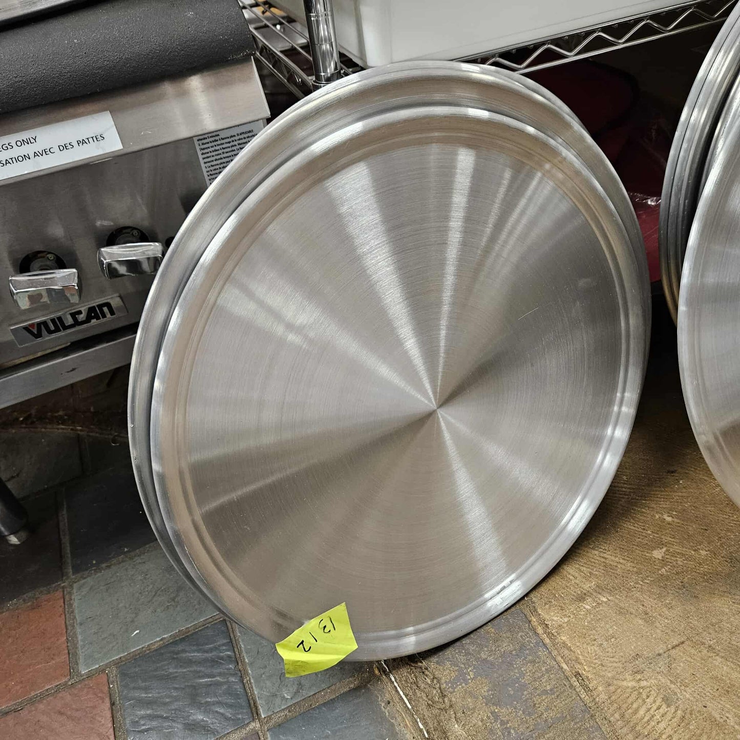 18" Wide Aluminum Pizza Tray