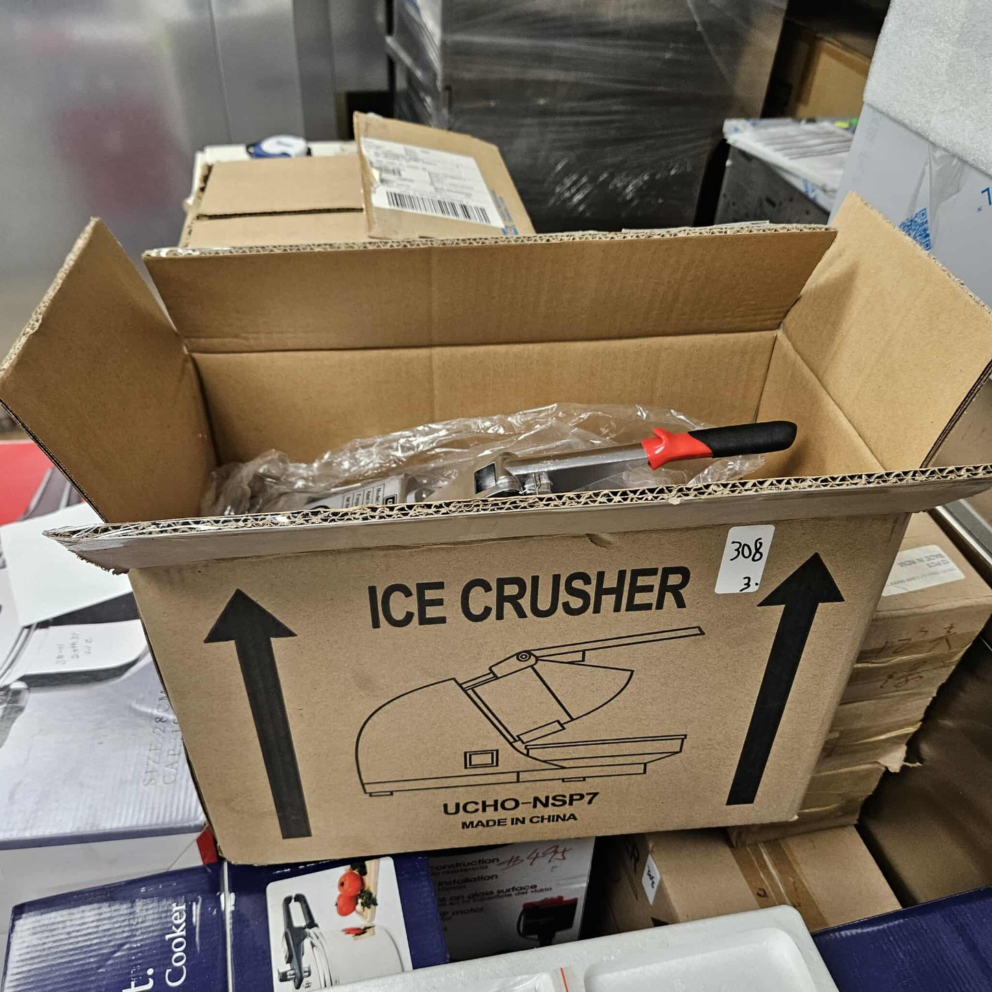 Uniworld UCHO-NSP7 17" Electric Ice Crusher - 143 lbs/hr [OPEN-BOX]