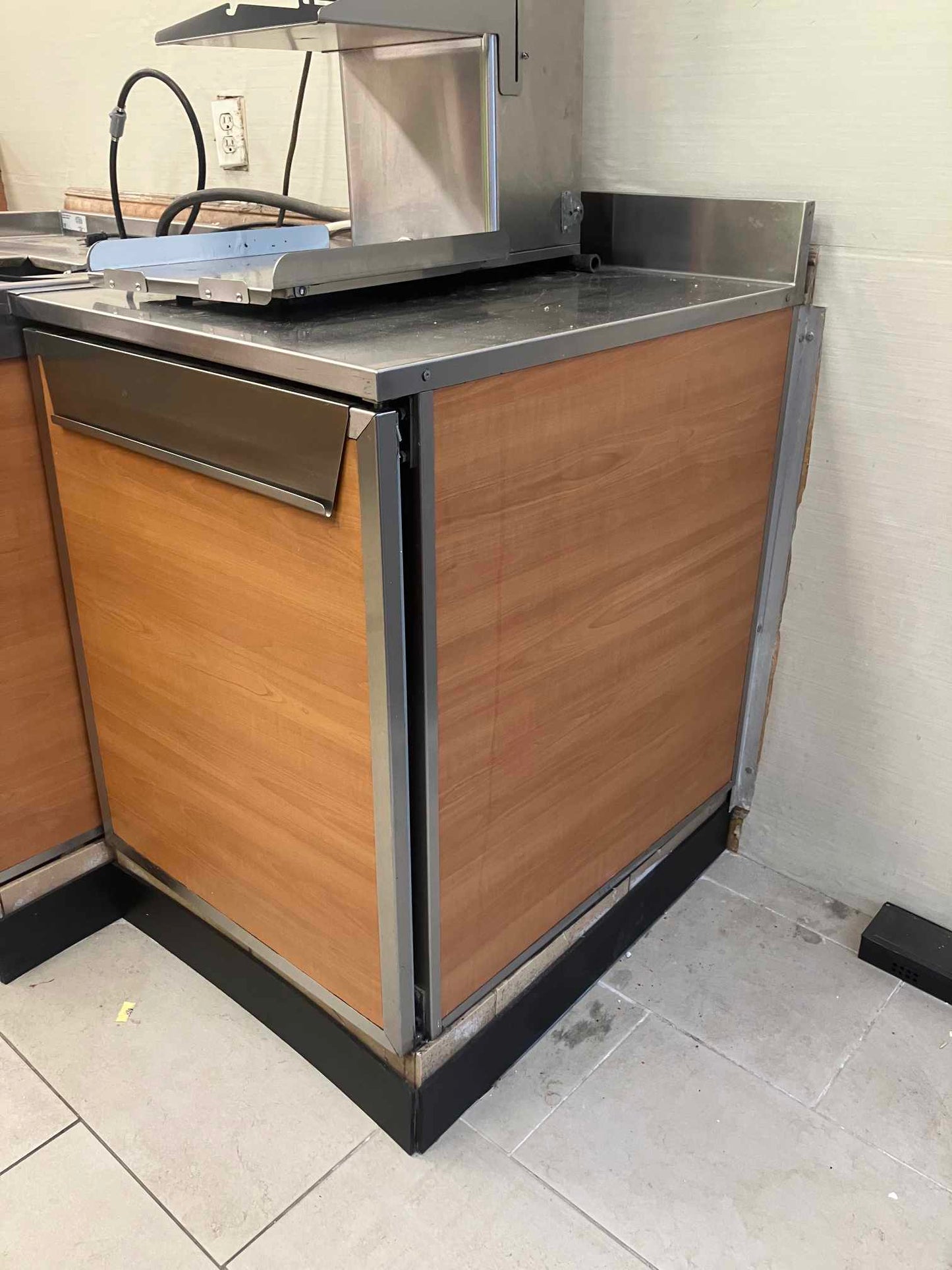 [USED] 24" x 30" Stainless Steel Top Cabinet