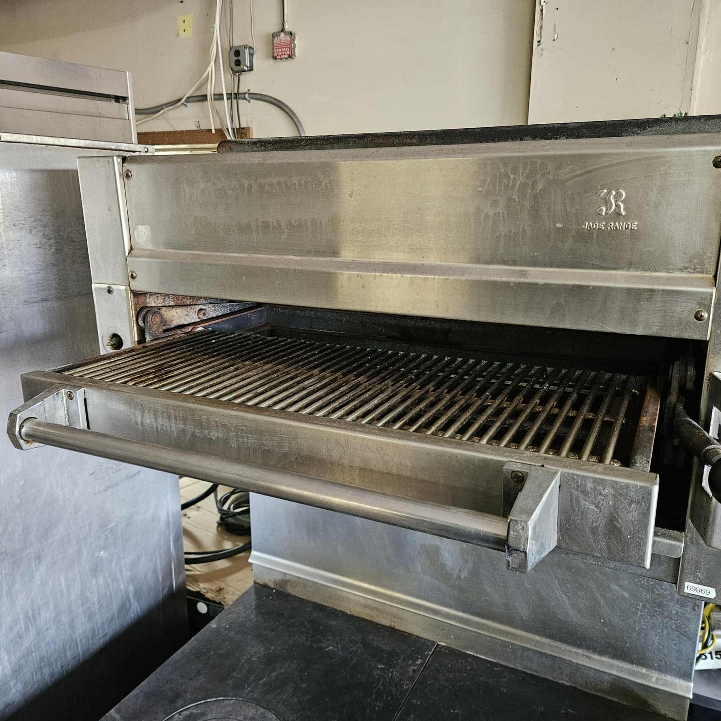 [USED] Jade Range JTRH-2FHT-36C 36" Natural Gas French Top Range w/ Convection Oven & JSB-36WM 36" Salamander Infrared Broiler