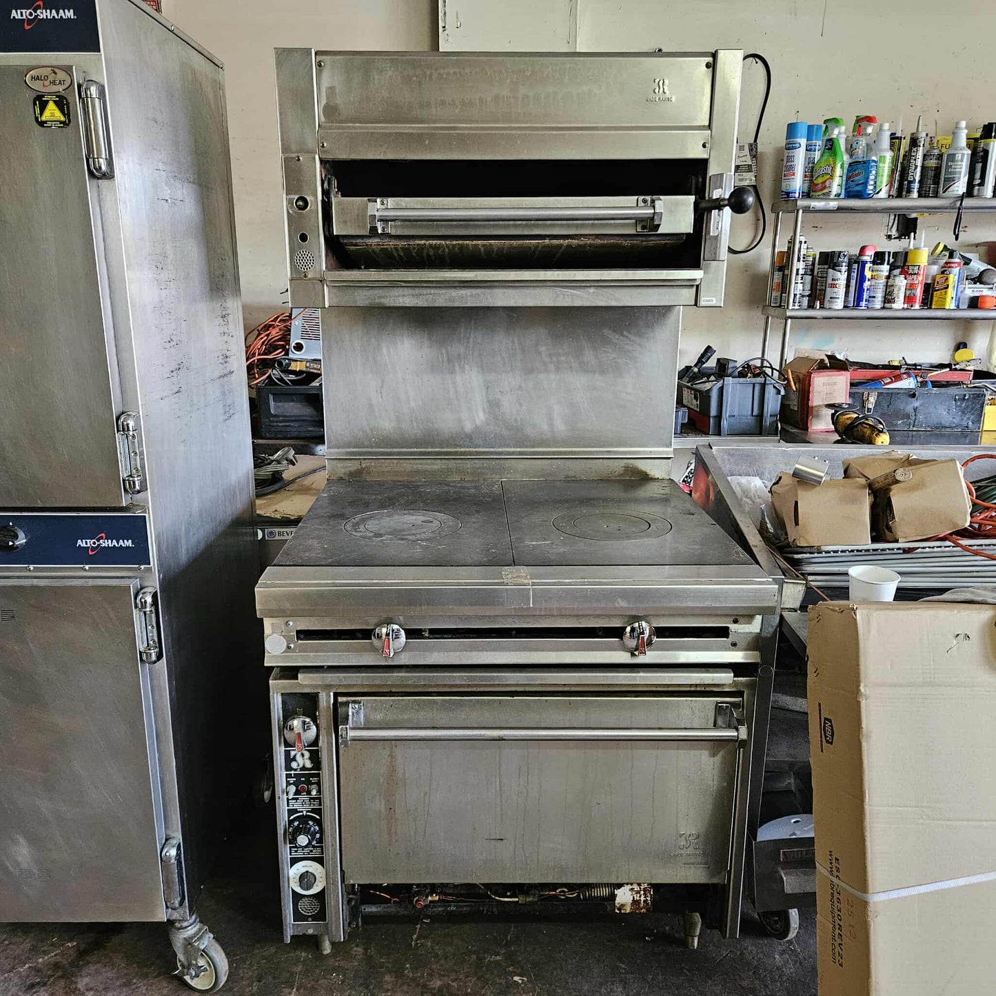 [USED] Jade Range JTRH-2FHT-36C 36" Natural Gas French Top Range w/ Convection Oven & JSB-36WM 36" Salamander Infrared Broiler