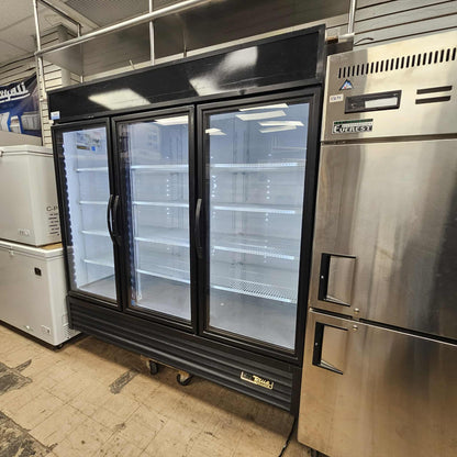 [USED] True GDM-72-HC 3 Door Merchandiser Refrigerator