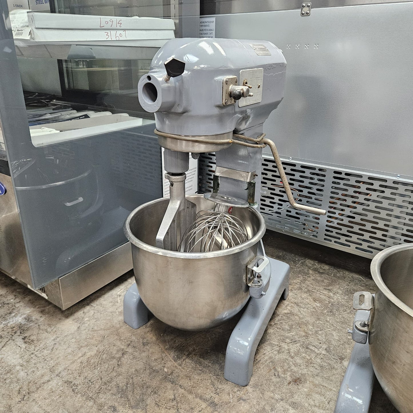 [USED] Hobart A200 20 Qt 3-Speed Mixer (Attachments & Bowl Included)