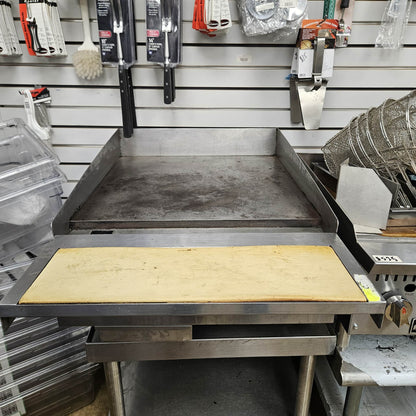 [USED] Vulcan 24" Natural Gas Thermostatic Griddle w/ Electric Ignition - 120V