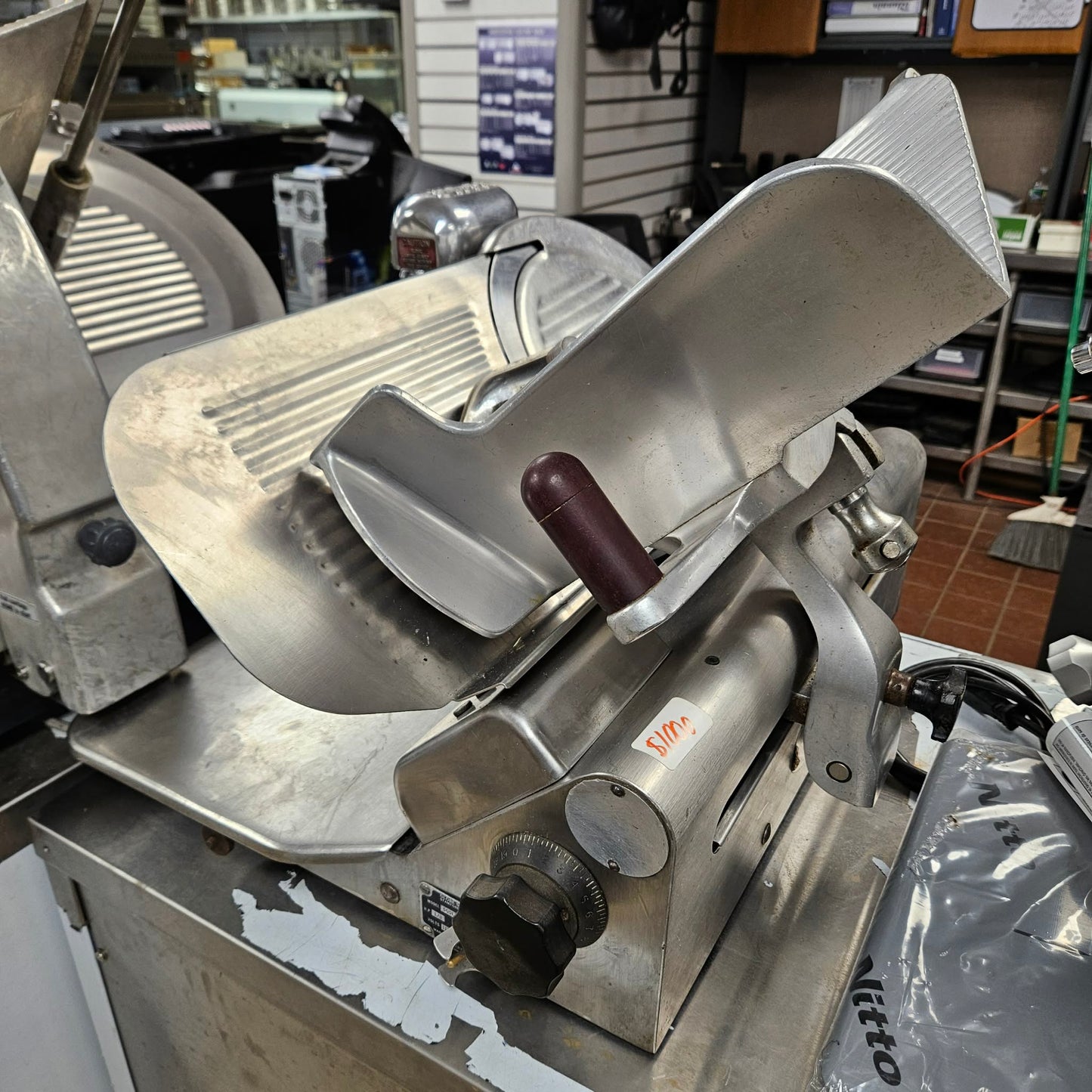 [USED] Globe 500L 12" Manual Gear Driven Meat & Cheese Slicer