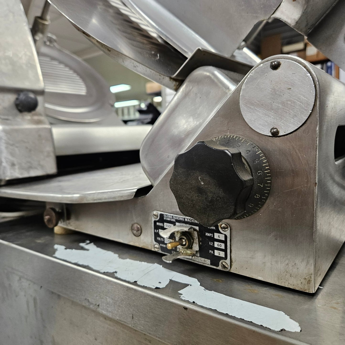 [USED] Globe 500L 12" Manual Gear Driven Meat & Cheese Slicer