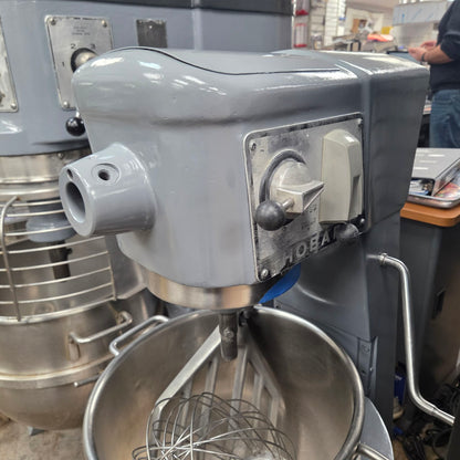 [USED] Hobart D-300 30 Qt. Dough Mixer w/ Bowl & Attachments - 115V