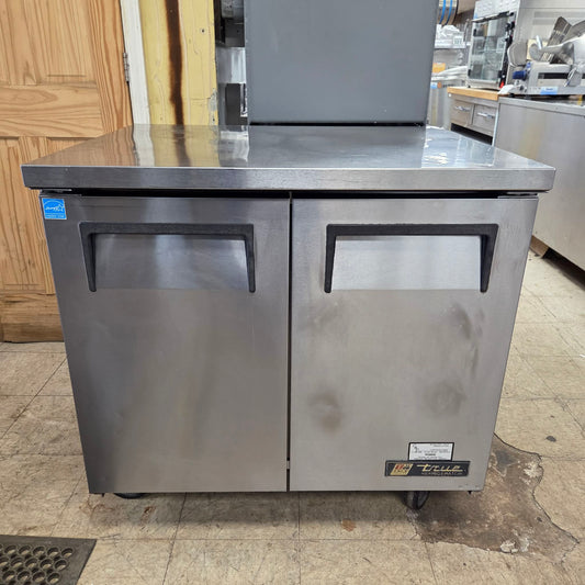 [USED] True TUC-36 36" 2 Door Undercounter Refrigerator