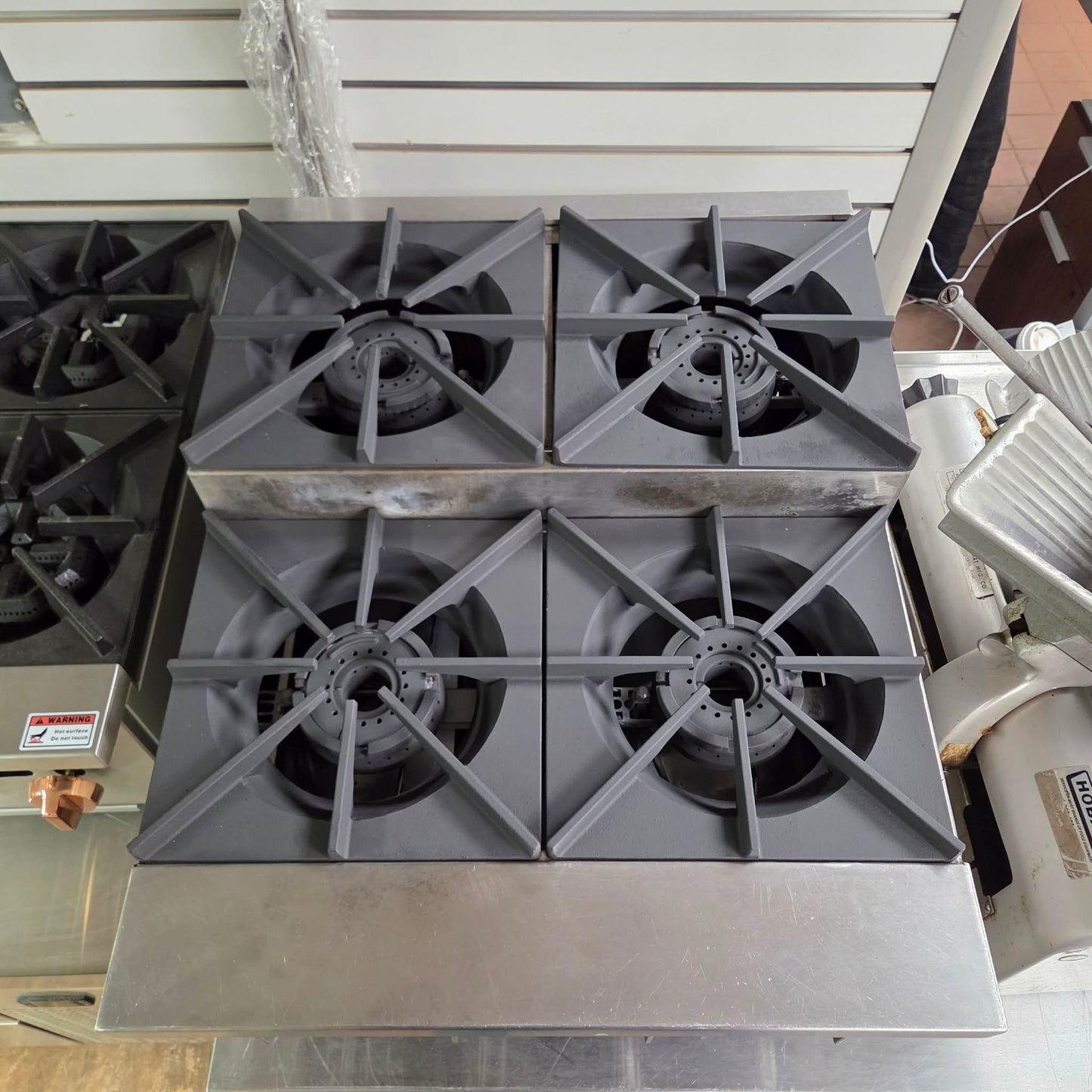 [USED] Bakers Pride BPHHPS-424I 24″ Natural Gas Step Up 4 Burner Hotplate