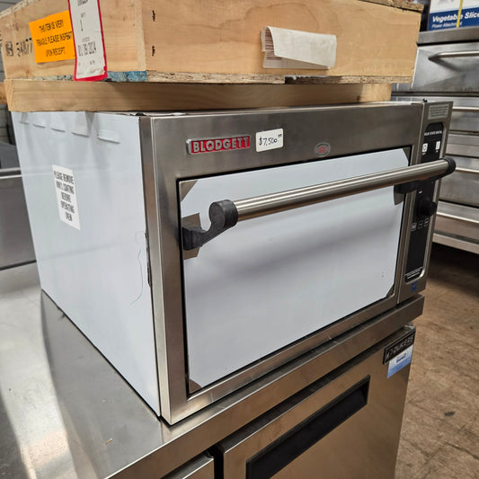 Blodgett 1415 SINGLE 27" Electric Countertop Single Deck Oven w/ Stones [OPEN-BOX]