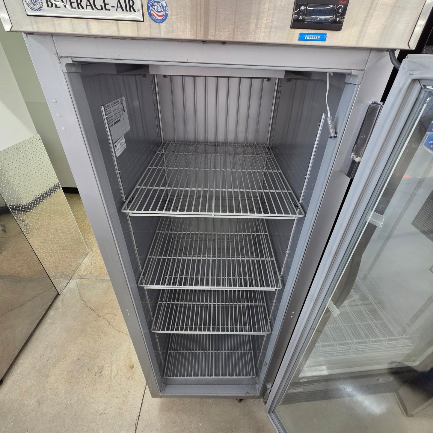 Beverage Air HF1HC-1G 26" Top Mount Glass Door Reach-In Freezer [OPEN-BOX]