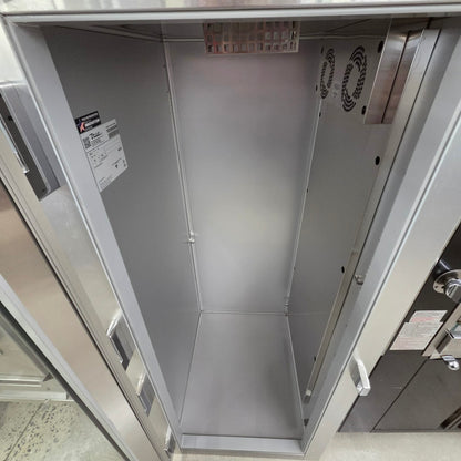 True STG1H-1G Spec Series 27 1/2" Glass Door Reach-In Insulated Heated Holding Cabinet [OPEN-BOX]