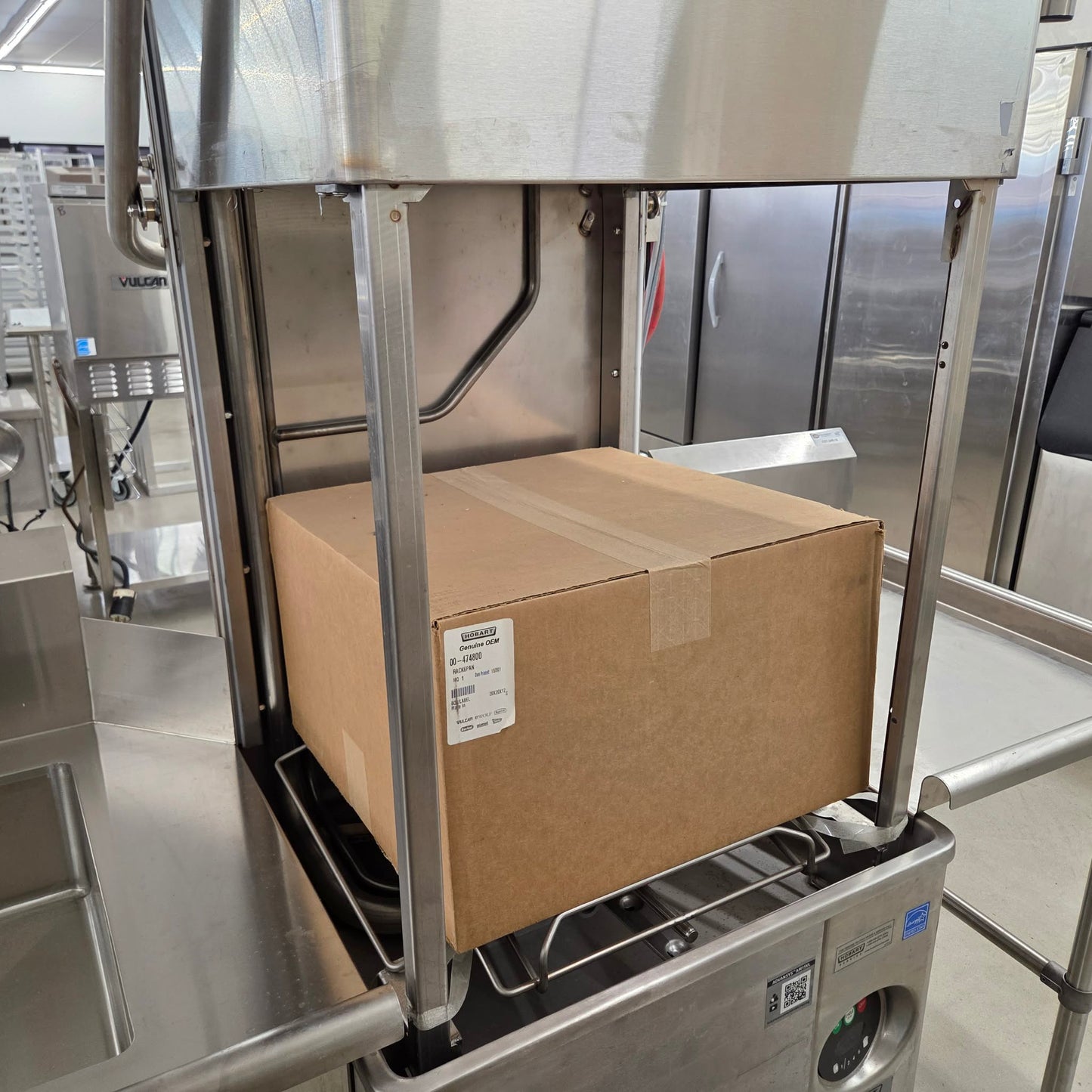 Hobart AM15VLT-2 High-Temp Door Style Ventless Dishwasher w/ Booster Heater [OPEN-BOX]