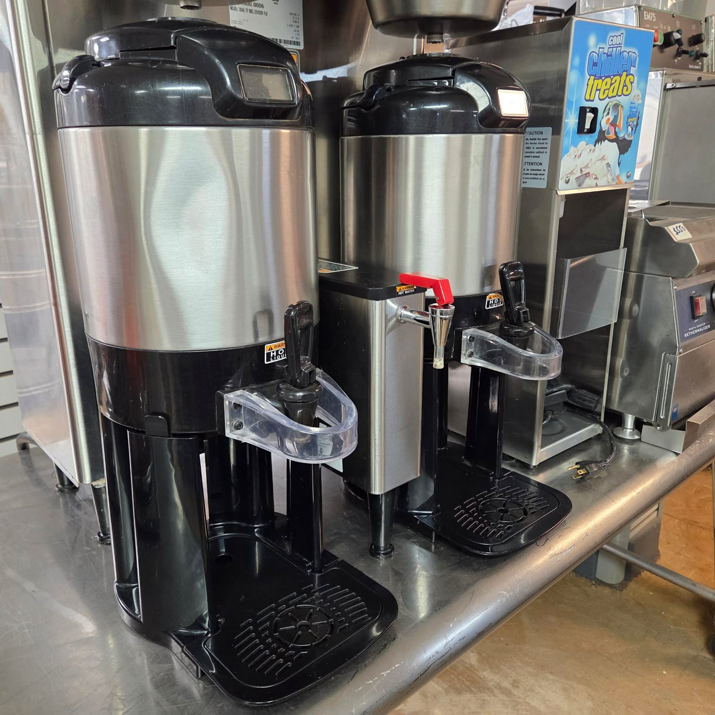 [USED] Bunn TF DBC Digital Satellite Coffee Brewer w/ Funnel Lock - 120/240V