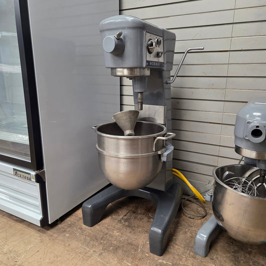 [USED] Hobart D300T 30 Qt. Dough Mixer w/ Timer - 208V/3Ph