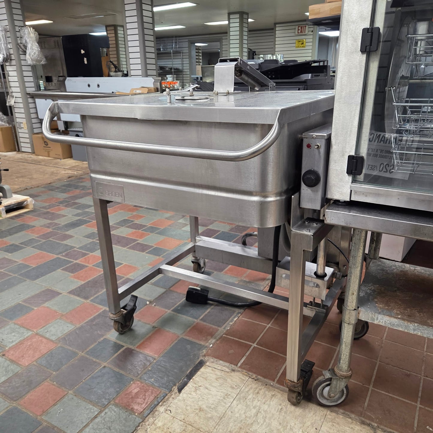 [USED] Groen NFPC-3-9 30 Gallon Electric Tilt Skillet - 208V/3Ph
