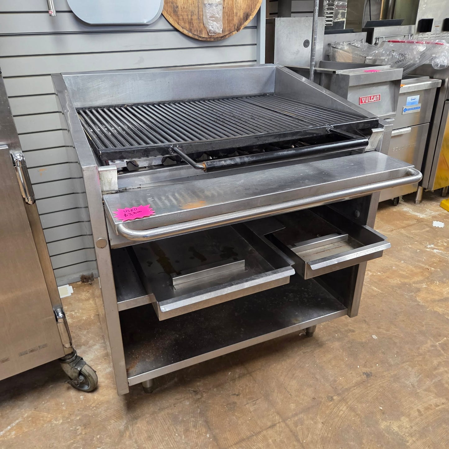 [USED] MagiKitch'n FM-SMB-636 36" Natural Gas Lava Rock Charbroiler
