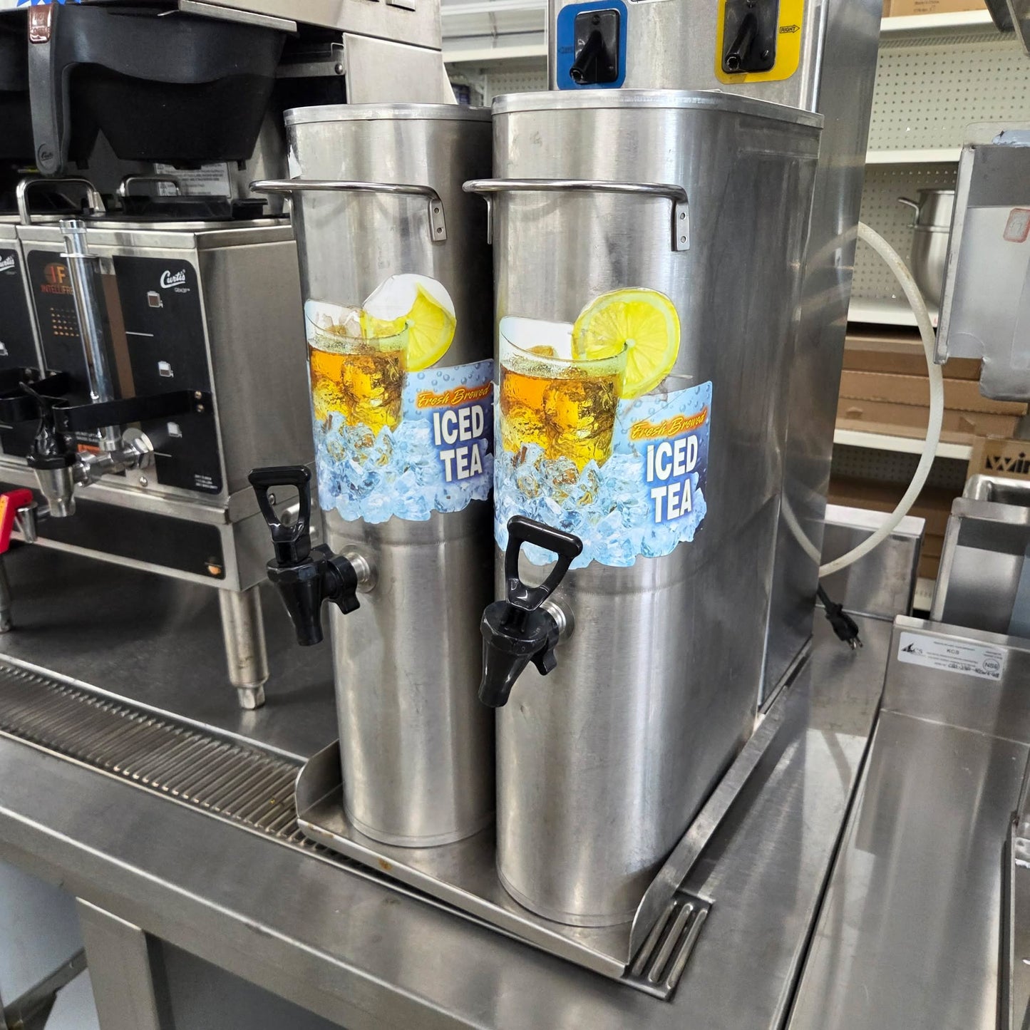 [USED] Bunn 41400.0000 ITB 3 Gallon Iced Tea Brewer with Digital Controls - 120V