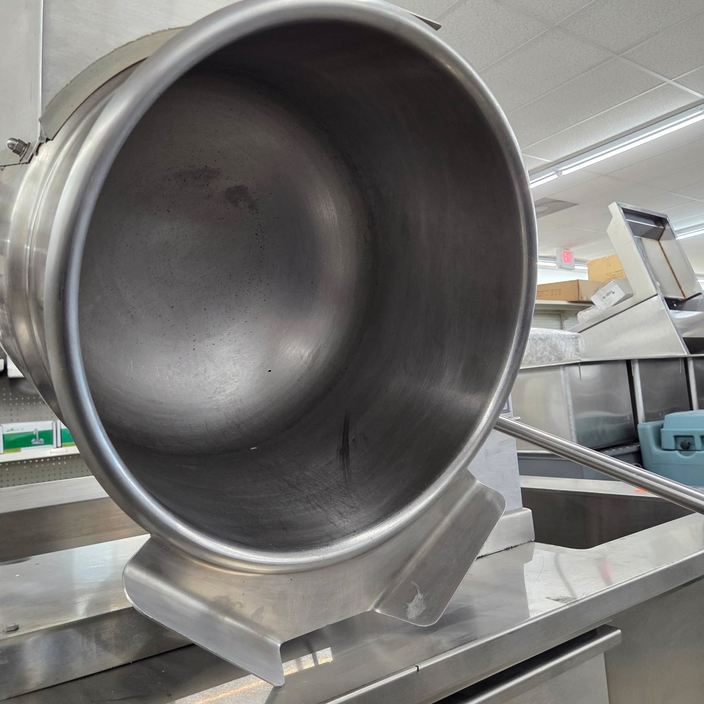 [USED] Cleveland KGT-12-T Natural Gas 12 Gallon Tilting 2/3 Steam Jacketed Tabletop Kettle