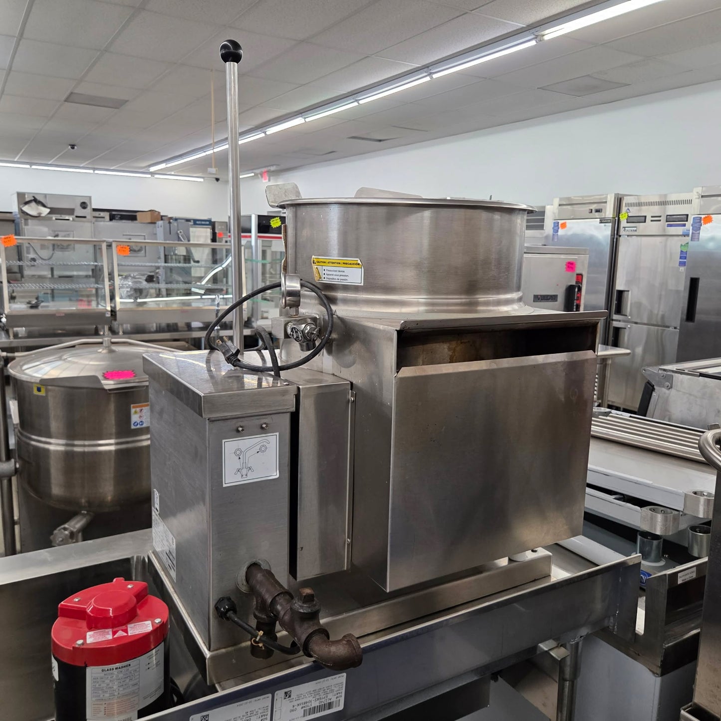 [USED] Cleveland KGT-12-T Natural Gas 12 Gallon Tilting 2/3 Steam Jacketed Tabletop Kettle