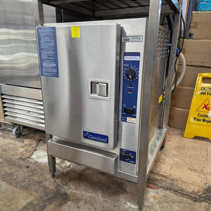 [USED] Cleveland 22CGT6 Double Natural Gas 6 Pan Convection Steamer