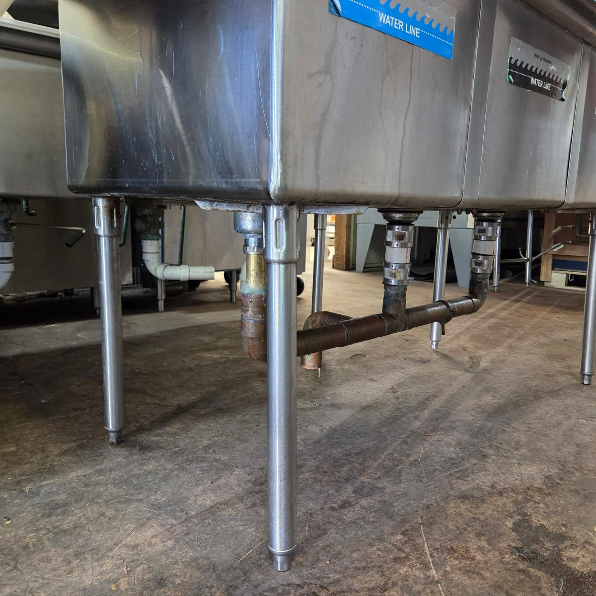 [USED] 102" 3 Compartment Stainless Steel Sink w/ Drainboards (18" x 24" Bowl Size)