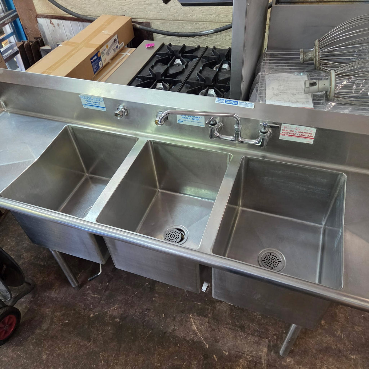 [USED] 88" 3 Compartment Stainless Steel Sink w/ Drainboards (16" x 20" Bowl Size)