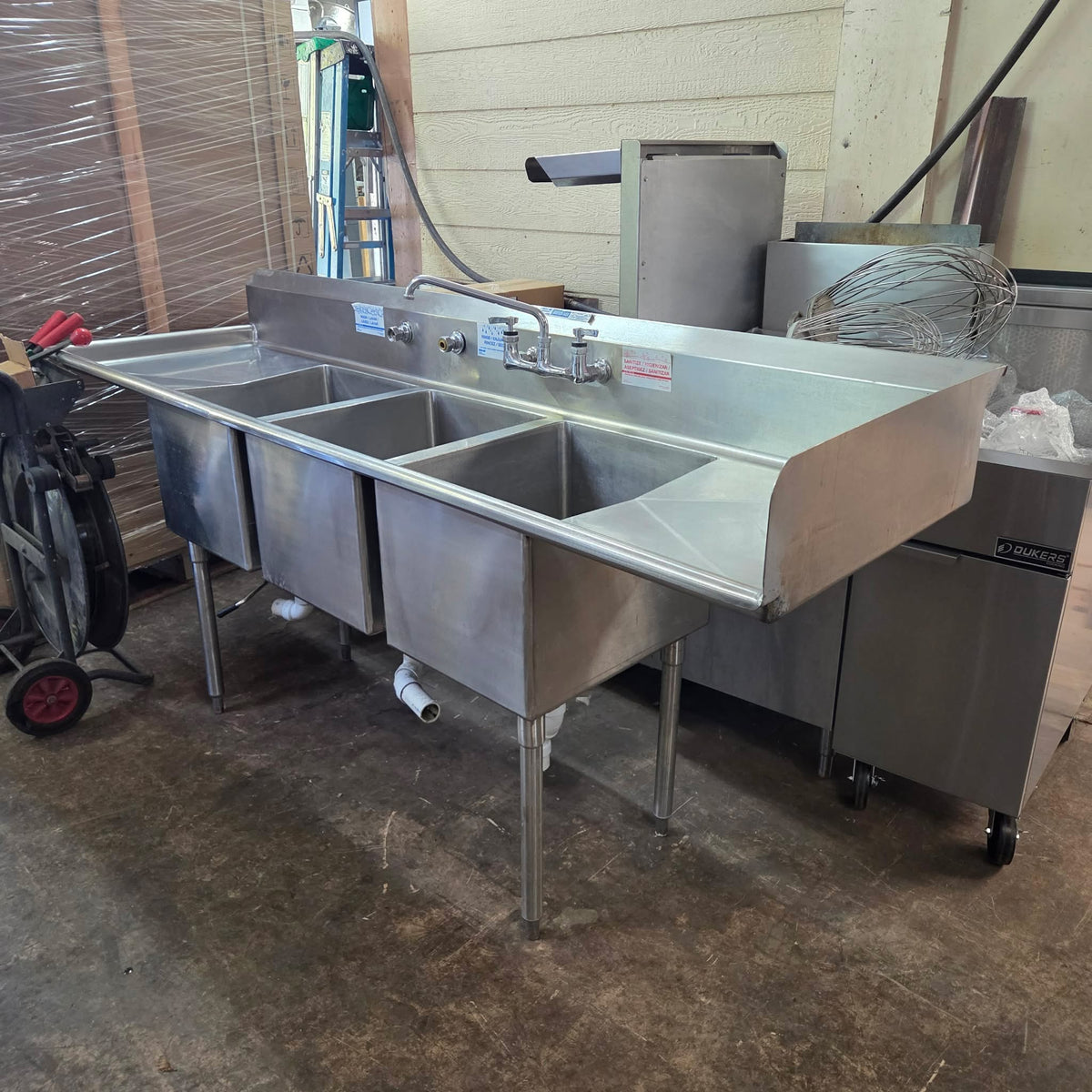 [USED] 88" 3 Compartment Stainless Steel Sink w/ Drainboards (16" x 20" Bowl Size)