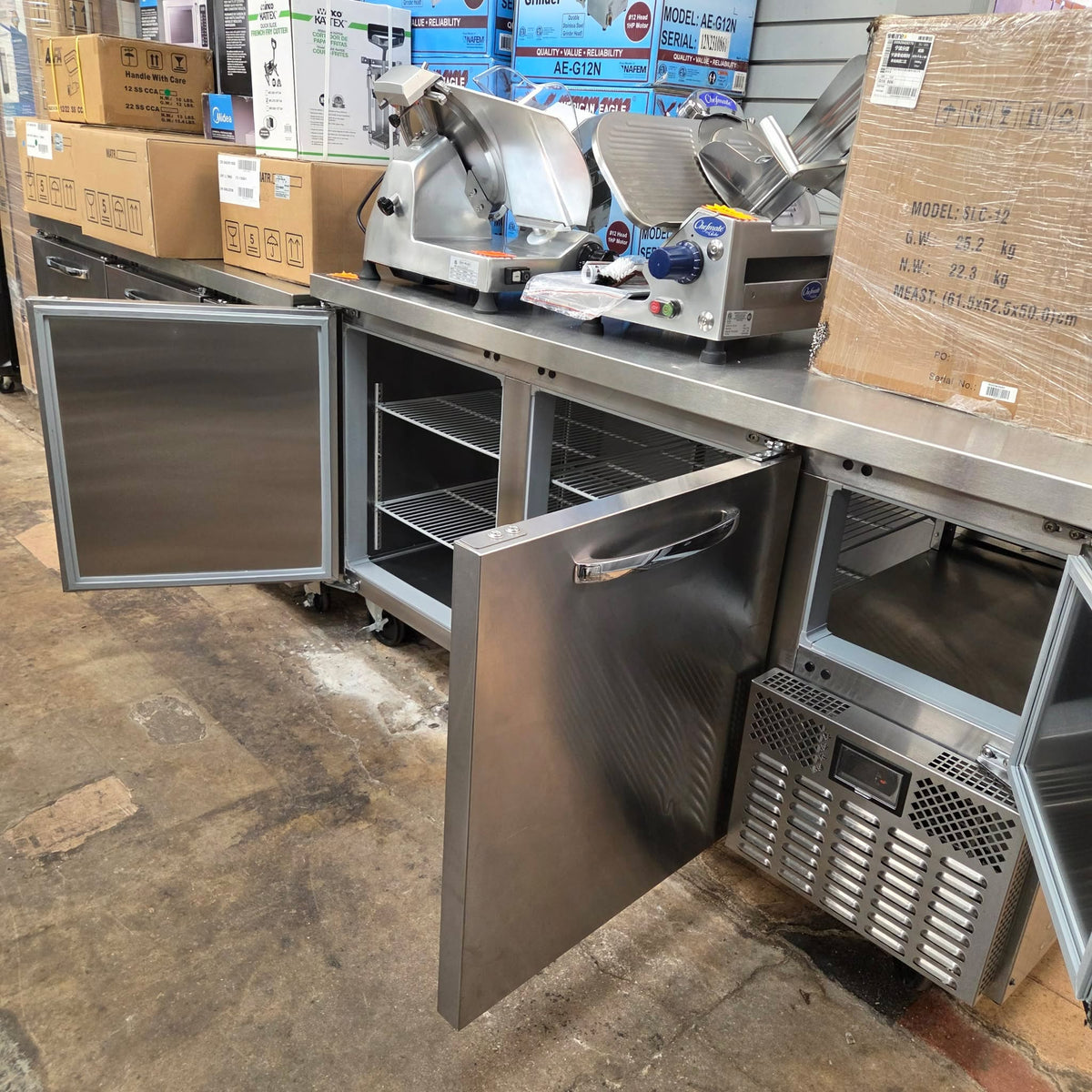 Continental DRA68NSS 68'' Worktop Refrigerator [OPEN-BOX]