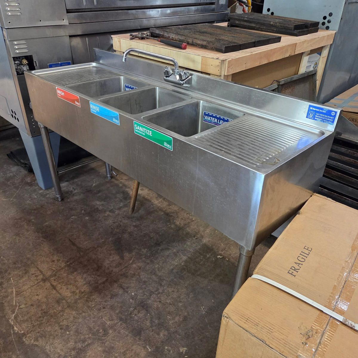 [USED] 60" 3 Compartment Stainless Steel Underbar Sink w/ Drainboards (10" x 14" Bowl Size)