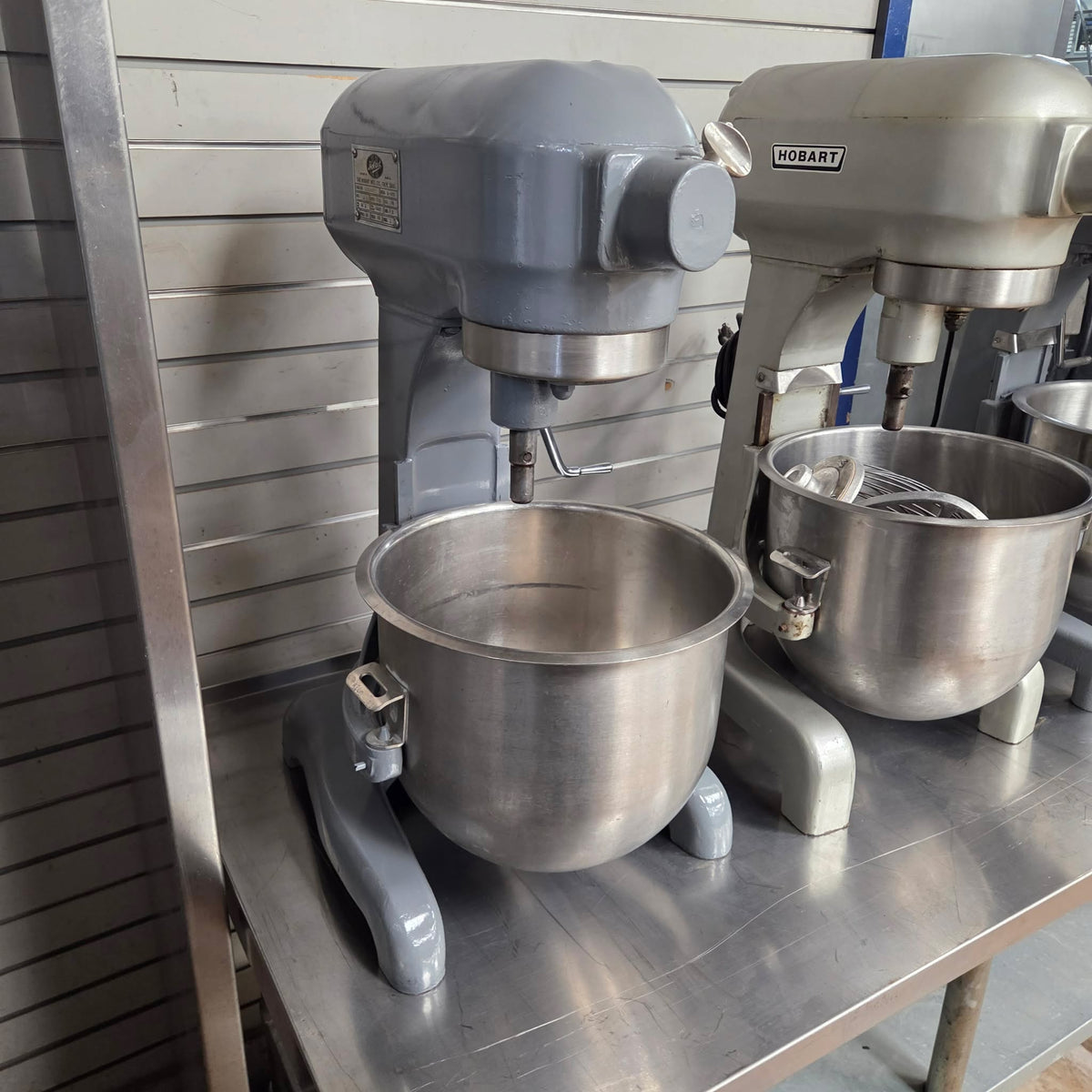 [USED] Hobart A-200 20 Qt. Dough Mixer - 115V