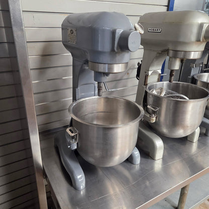[USED] Hobart A-200 20 Qt. Dough Mixer - 115V