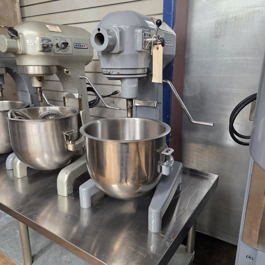 [USED] Hobart A200 20 Qt. Dough Mixer w/ Timer - 115V