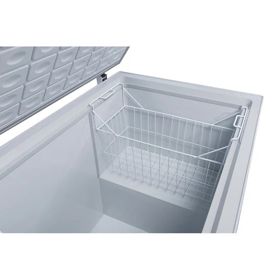 Dukers BD/BG-620 72″ Chest Freezer With Solid Doors
