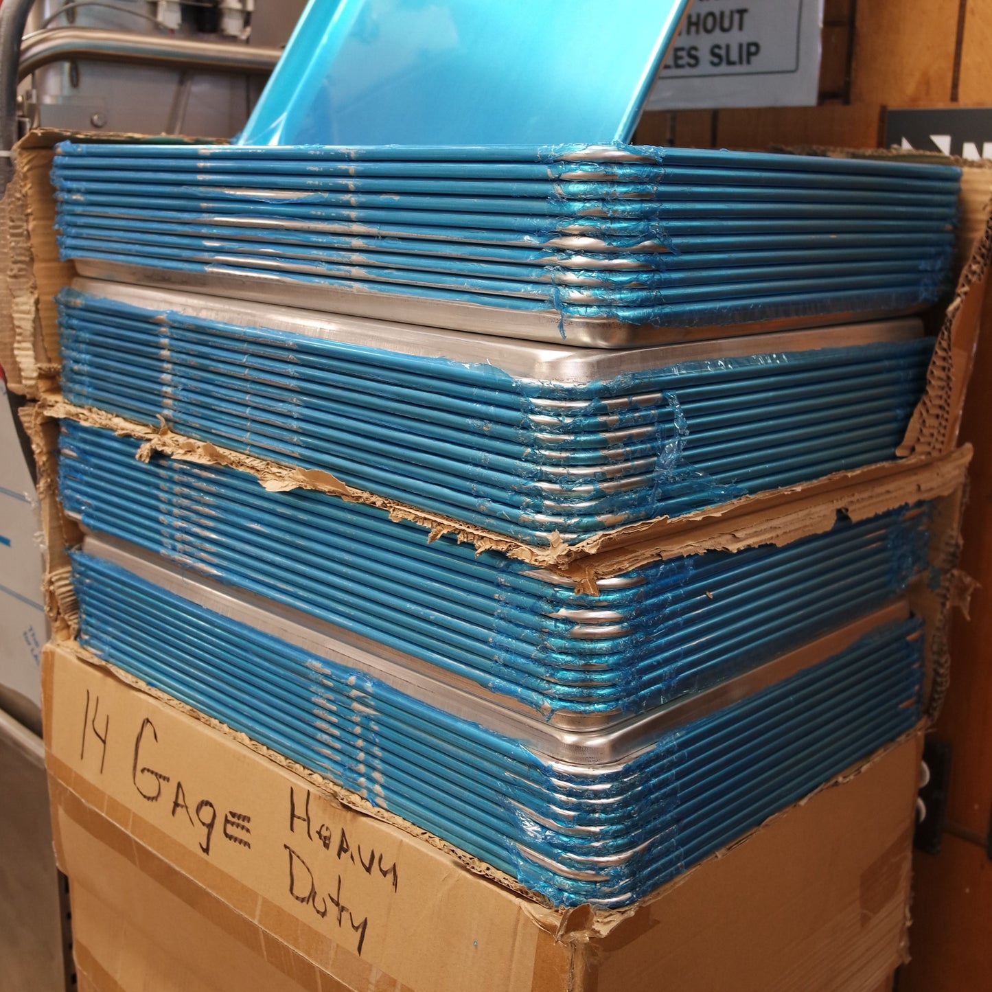 Heavy-Duty Full Size 14 Gauge Aluminum 18" x 26" Baking Sheet Pan