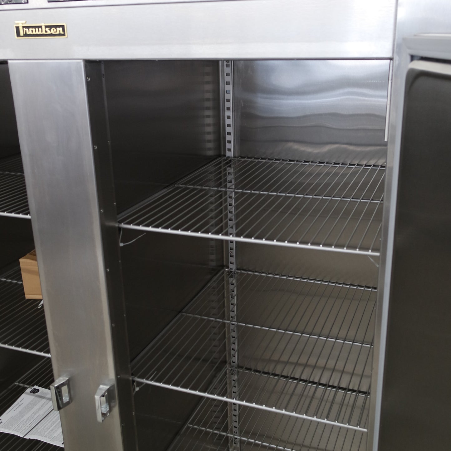 Traulsen RDT232WUT-FHS 58" Spec-Line Two Section Commercial Combo Refrigerator/Freezer [OPEN-BOX]