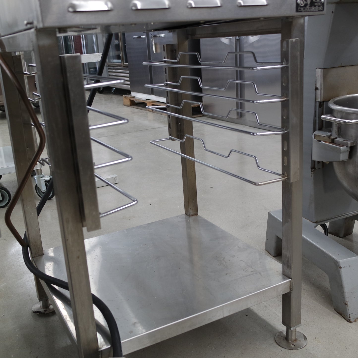 [USED] Vulcan C24EO5-1 5 Pan Boilerless Electric Countertop Steamer - 208V