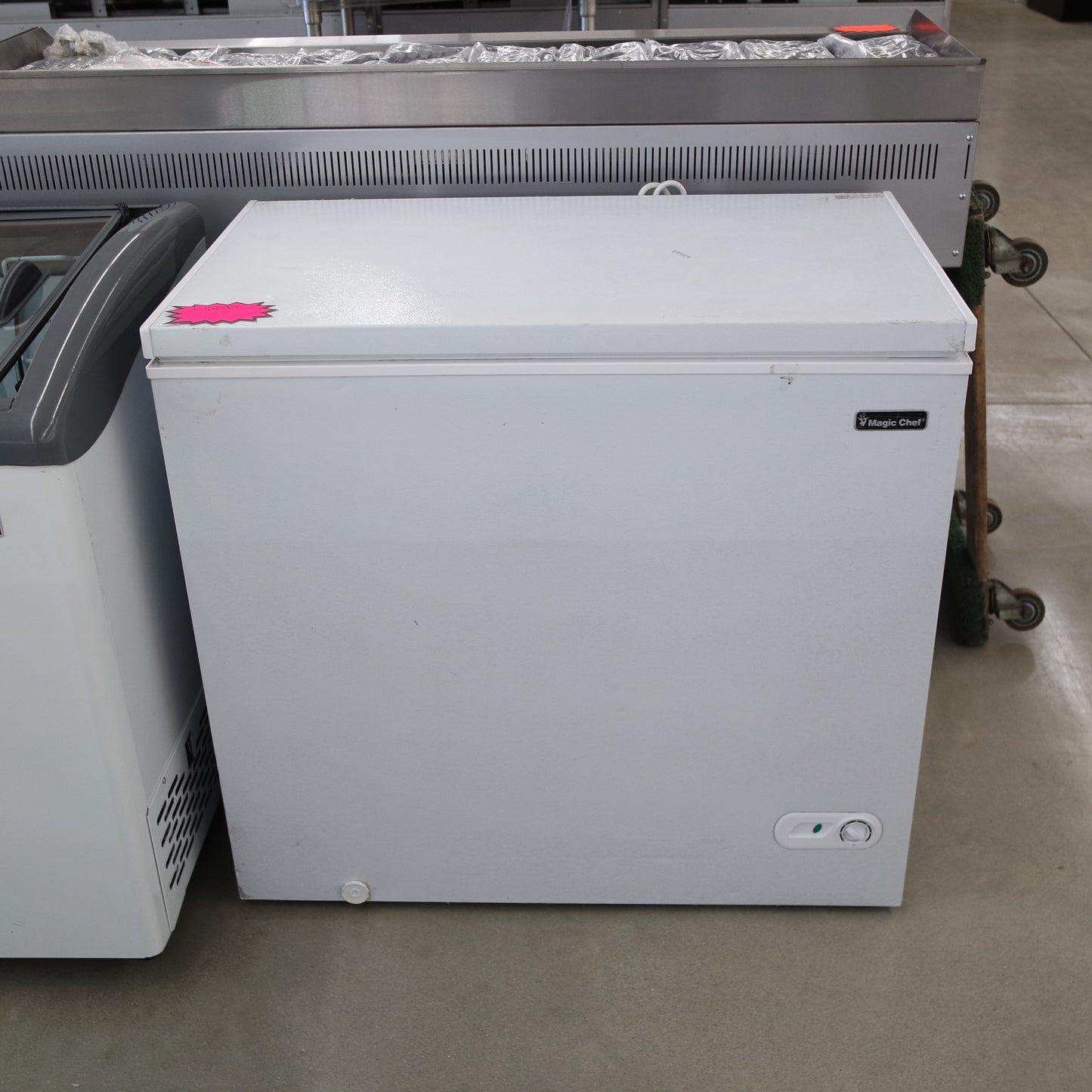 [USED] Magic Chef 36" 7.0 Cu. Ft Chest Freezer
