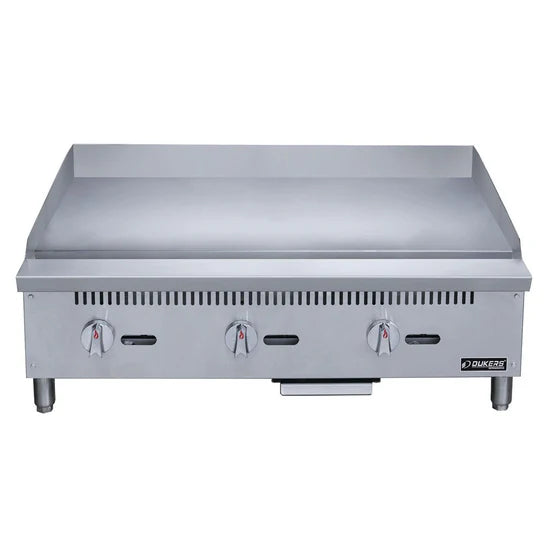 Dukers DCGT36 36" W Natural Gas Thermostatic Control Griddle